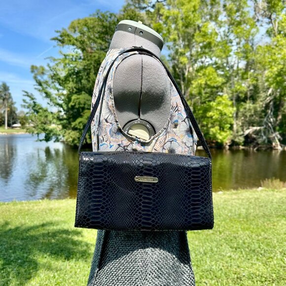 MICHAEL Michael Kors Snakeskin Leather Gold Chain Evening Bag Clutch Black EUC - Picture 6 of 16